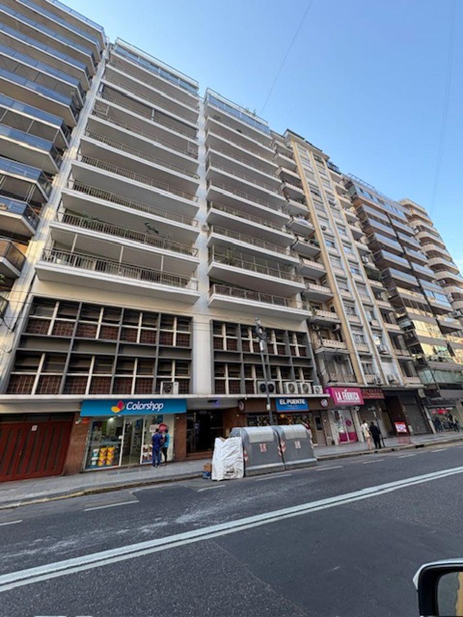 Avenida Pueyrredón 924