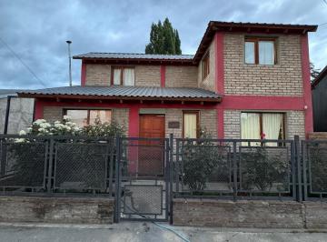 Casa · 160m² · 5 Ambientes · 1 Cochera · Casa Mas Departamento Interno (Jr - 6)