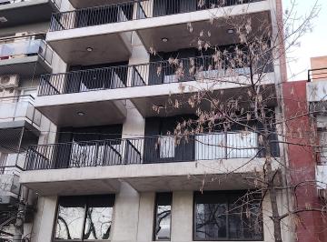 Departamento de 1 ambiente, Rosario · Semipiso a Estrenar con Patio y Cochera