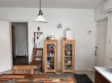 Casa de 4 ambientes, San Isidro · Impecable Casa, Estilo Campestre, Divina Rodeada de Verde!