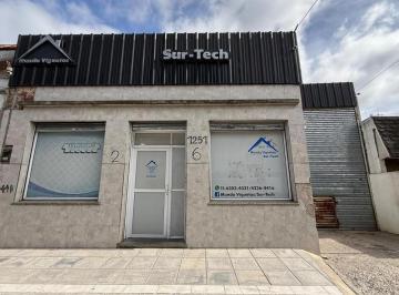 Local comercial · 80m² · 3 Cocheras · Local en Venta en Claypole