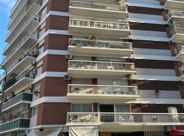Departamento de 2 ambientes, Caballito · 2 Ambientes Pb Cocina y Baño Completos Lavaedro Patio Ideal Inversor Av Diaz Velez 5304