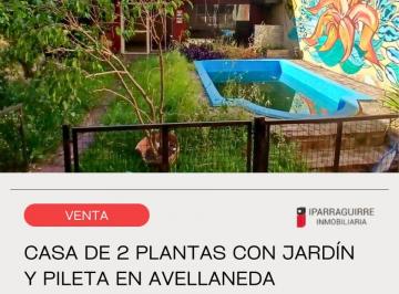 Casa de 4 ambientes, Avellaneda · Casa de 2 Plantas con Jardín y Pileta – Avellaneda
