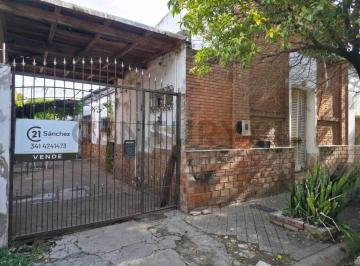 Casa · 237m² · 5 Ambientes · 1 Cochera · Casa a Reciclar - Venta! Oportunidad - Cañada de Gómez