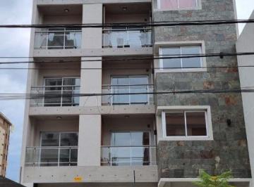 Departamento de 1 ambiente, Tres de Febrero · Excelente Monoambiente + Cochera, en Edificio con Pileta