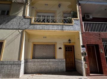 PH de 3 ambientes, Monte Castro · PH 3 Ambientes Planta Baja Al Frente con Patio Para Refaccionar