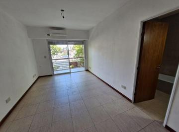 Departamento de 1 ambiente, Floresta · Dpto 1 Amb y Medio Divisible - 40 m² - 6 Años de Antigüedad - 2° por Escalera