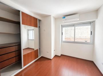 Departamento · 68m² · 3 Ambientes · ¡Zona Parque España! Moderno, 2 Baños Completos.