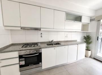 Departamento · 68m² · 3 Ambientes · ¡Zona Parque España! Moderno, 2 Baños Completos.