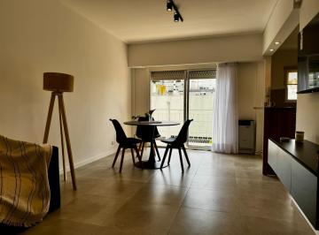 Departamento · 2m² · 2 Ambientes · 1 Cochera · Venta, Dos Ambientes Reciclado. con Cochera - Apto Credito