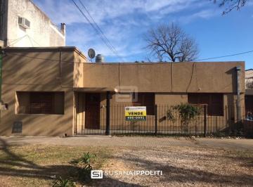 Casa · 114m² · 5 Ambientes · Casa en Venta de 3 Dorm. en Zona Céntrica de Roldán