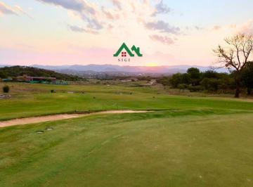 Terreno · 1325m² · Terreno en Venta en Estancia El Terrón – 1.325 m² con Fondo Golf y Frente Amplio en Barrio Cerrado