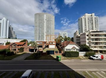 Foto1 · Apartamento en Venta en Edificio Cap Breton Playa Mansa, Punta del Este