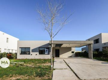 Casa · 167m² · 5 Ambientes · Casa 3 Dorm. - Vida Barrio Cerrado Nº 166 - Funes | Venta