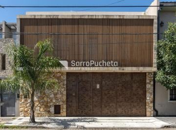 Casa · 204m² · 4 Ambientes · 1 Cochera · Venta Casa 4 Ambientes con Jardín, Parilla, Pileta y Cochera en Villa Sarmiento