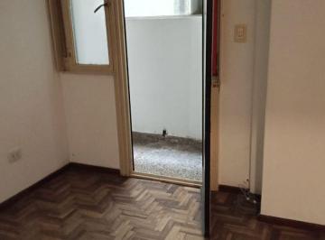 Departamento de 2 ambientes Alquiler $ 520.000 · Departamento 2 Amb. Frente a La Plaza