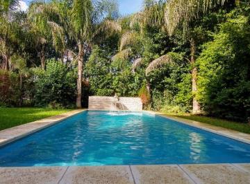 Casa de 10 ambientes, Almirante Brown · Casa en Venta y Alquiler en Adrogué Chico