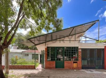 Casa · 95m² · 6 Ambientes · 1 Cochera · Casa + Local Barrio Acindar
