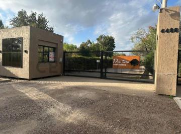 Casa · 220m² · 6 Ambientes · 1 Cochera · Casa en Venta en Guaymallén