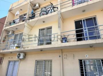 Casa · 35m² · 2 Ambientes · 1 Cochera · Venta Departamento 2 Amb con Cochera Moron