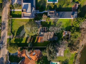 Terreno · 2444m² · 3 Ambientes · 4 Cocheras · ¡Venta! ¡Oportunidad! Terreno en Villa Belgrano Apto Para 7 Unidades ¡Con Escritura!