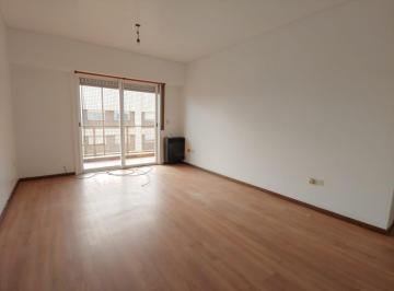 Departamento · 60m² · 3 Ambientes · 1 Cochera · Felipe Vallese 400 - 3 Ambientes C/ Balcón y Cochera - Caballito