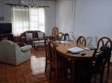 Casa · 100m² · 5 Ambientes · 1 Cochera · Casa en Venta en Barrio Tamarindo 1 - Las Heras