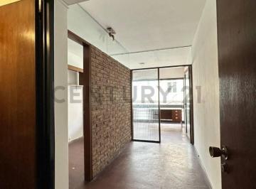 Oficina comercial en Venta de 3 ambientes Montevideo · Oficina con Renta. Centro, Colonia y Cuareim - Frente