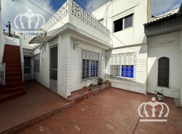 PH · 75m² · 3 Ambientes · Venta - PH - 3 Ambientes con Patio - Lanús Este.