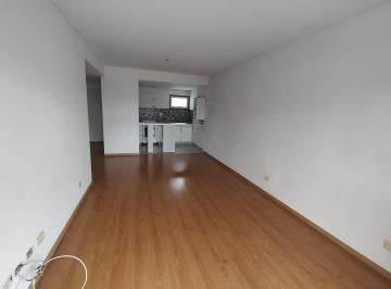 living comedor · Depto 3 Ambientes Amplio Al Cfte Balcon Aterrazado 2 Baños Completos Cochera Fija