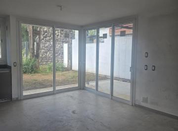Casa · 139m² · 5 Ambientes · 2 Cocheras · Casa Venta en Housing Las Veras Duplex de 2 Dorm. con Patio Valle Escondido