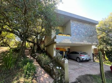 Casa · 1278m² · 7 Ambientes · Exclusiva Casa en Venta en Country Tierralta Comarca Serrana