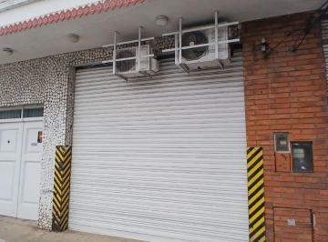 Bodega-Galpón , Quilmes · Oportunidad: Galpón con Potencial Logístico en Excelente Ubicación!