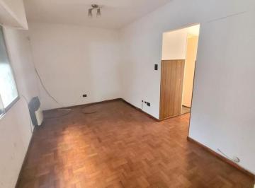 Departamento · 111m² · 4 Ambientes · Departamento en Pichincha 3 Dorm. (2do Piso por Escalera)