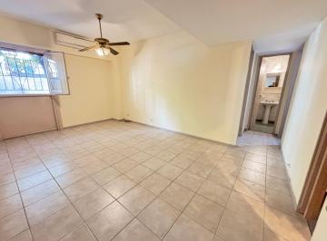 Departamento de 2 ambientes, Villa Crespo · 2 Amb Frente 2 Baños Planta Baja Patio Cocina Separada