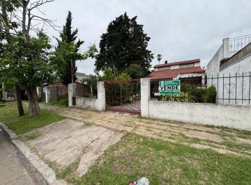 Casa de 4 ambientes, Florencio Varela · Chalet en Venta Barrio 9 de Julio