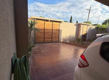 Casa de 5 ambientes, Ezeiza · Amplia Casa en Ezeiza de 275 m Cubiertos, Ideal Familia Numerosa
