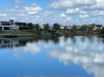 Terreno · 924m² · Oportunidad en Terreno Lote a Laguna en Venta en San Matias, Escobar