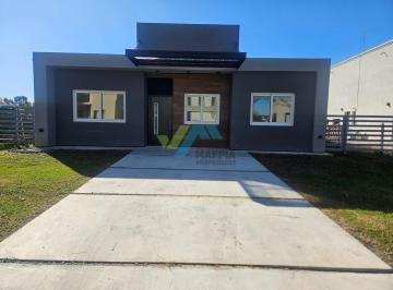 Casa · 140m² · 6 Ambientes · 2 Cocheras · Casa en Venta en San Pablo, Pilar, G. B. a. Zona Norte