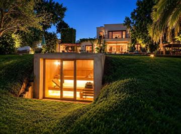Casa · 340m² · 4 Ambientes · 7 Cocheras · Casa Vista Al Lago en Venta/ Alquiler en Sta Maria de Tigre