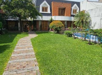 Casa · 426m² · 6 Ambientes · 2 Cocheras · Casa en Venta, Liniers