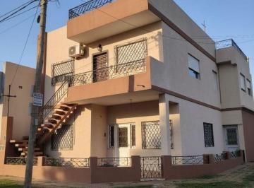 Casa de 5 ambientes, La Matanza · Casa en Venta en Villa Celina