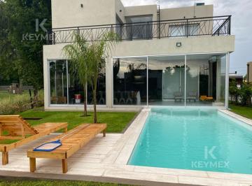 Casa · 242m² · 4 Ambientes · 2 Cocheras · Venta - 4 Ambientes - Barrio Cerrado - Pilar - Apto Credito