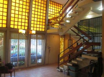Casa de 5 ambientes, Villa Urquiza · Casa 5 Amb.,cochera, Jardin Al Fondo, Quincho, 3 Baños, Tza