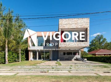 Casa de 5 ambientes, La Matanza · Casa en Venta C/ Cochera en Virrey del Pino
