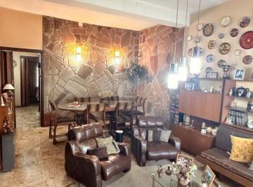Casa de 5 ambientes, Lanús · Casa y Departamento en Venta
