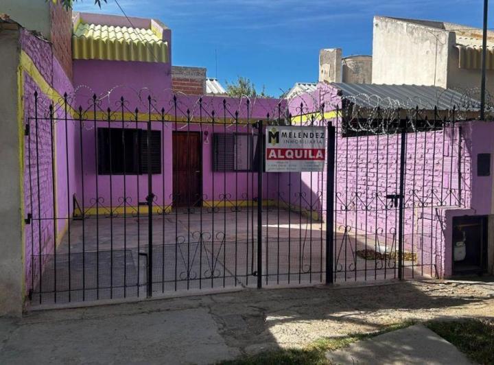Casa · 80m² · 3 Ambientes · 1 Cochera