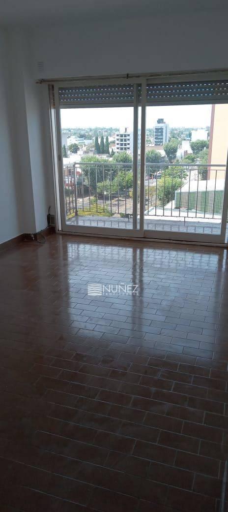AV. FABIÁN ONSARI 4. Entre Av bartolome mitre y Coronel brandsen