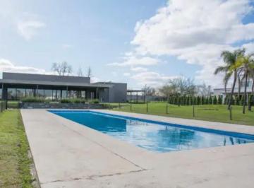Departamento · 120m² · 2 Ambientes · 1 Cochera · Exelente Departamento con Jardin y Parrilla en Las Liebres