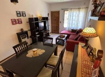 Casa · 87m² · 4 Ambientes · 1 Cochera · Casa 4 Amb C/ Patio en Complejo Cerrado Florida Apto Credito